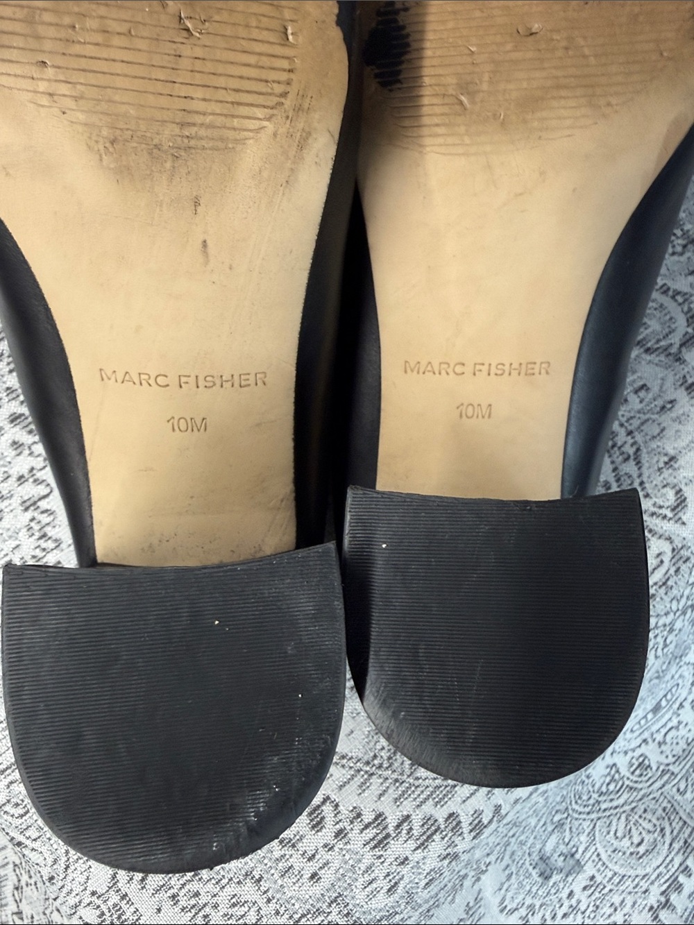 Marc Fisher Black Pointed-Toe Leather Mules - Size 10 - Picture 3 of 5